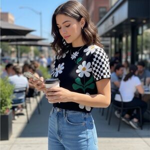 Debut Daisy cropped sweater, Size XS